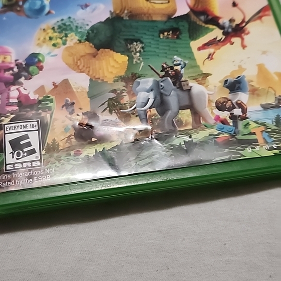 Microsoft Xbox One LEGO Worlds Game - Green Case - Picture 2 of 4